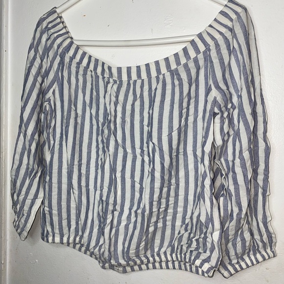 New never worn Dynamite off shoulder top! Sorry for the wrinkle..need to iron! - Picture 1 of 4